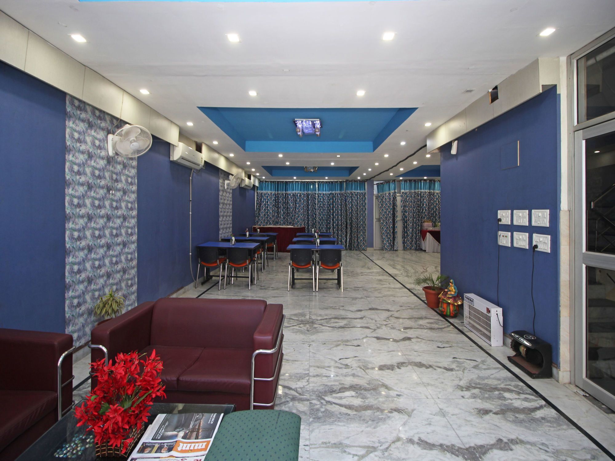 Oyo 576 Hotel Shree Kanta Residency Γκουργκάον Εξωτερικό φωτογραφία
